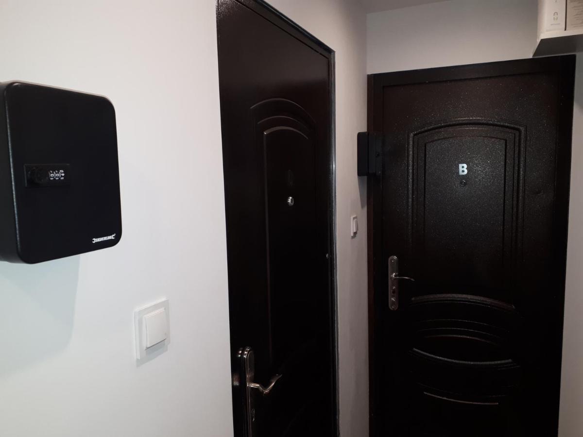 Apartamenty Centrum Mala Dwojeczka Blekitna Panoramiczna Balkonem Promenada キェルツェ エクステリア 写真