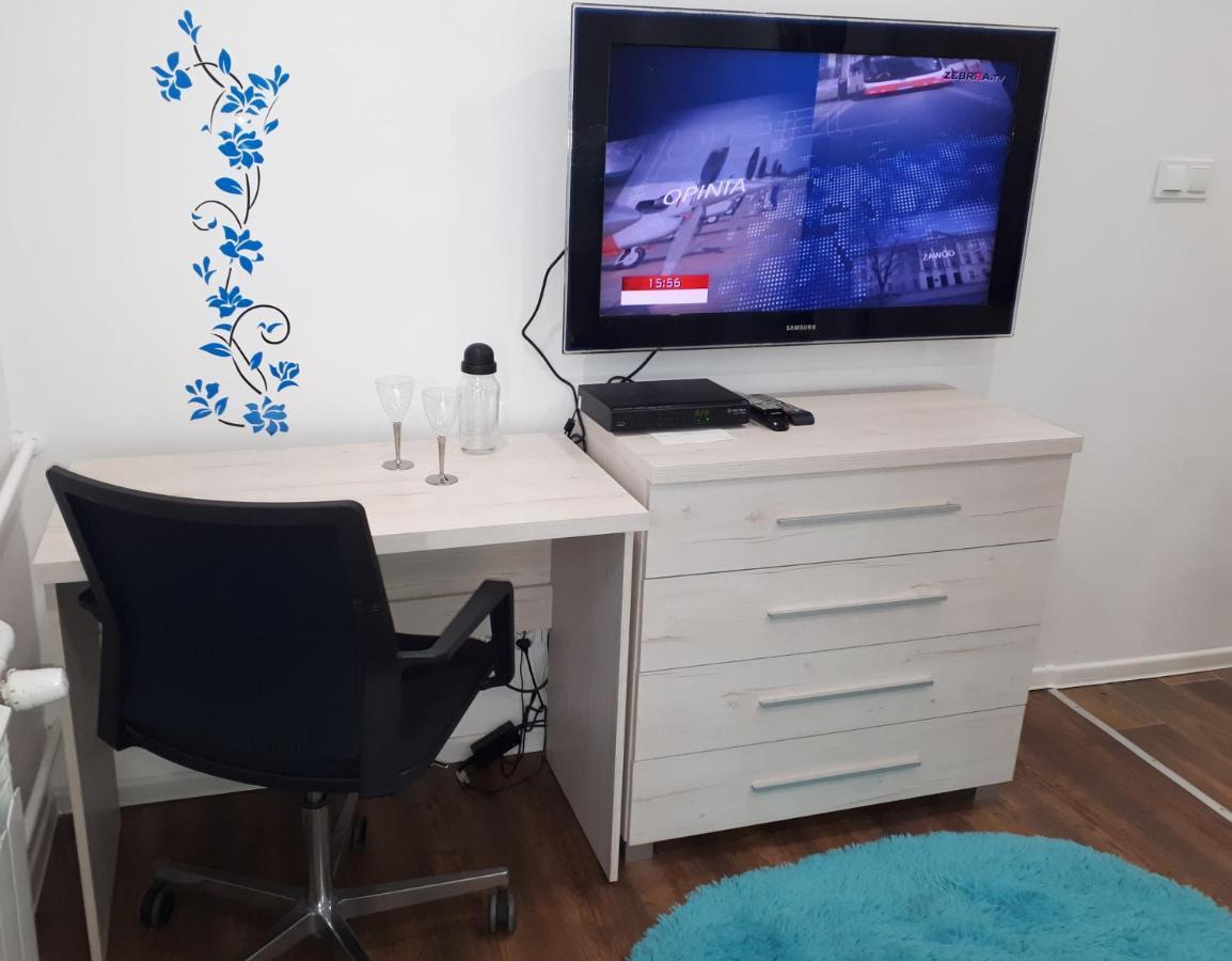 Apartamenty Centrum Mala Dwojeczka Blekitna Panoramiczna Balkonem Promenada キェルツェ エクステリア 写真